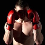 Boxer mit Boxhandschuhen