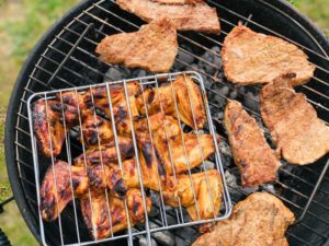 outdoor fleisch grillen