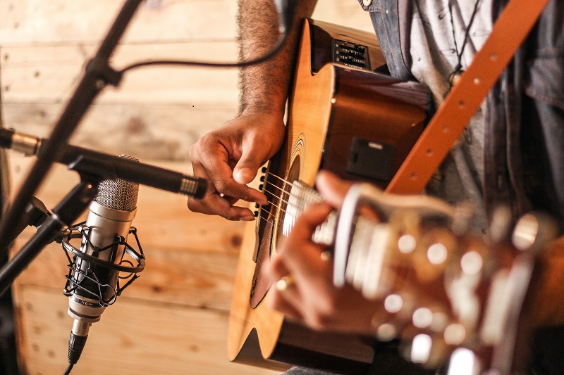 Bild eines Gitarrenspielers