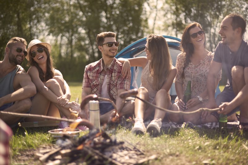 8-Personen Zelt mit Freunden