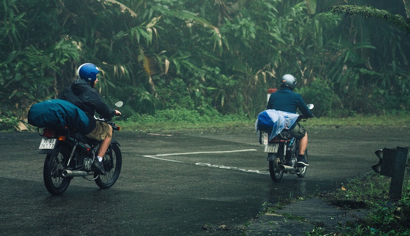 Motorradtour zu zweit mit Gepäck