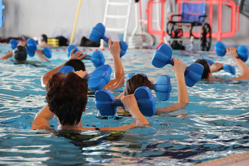 Schwimmgürtel beim Reha-Sport im Test 