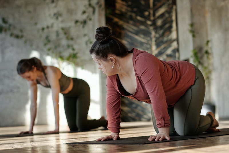 Yoga Übung: Katze-Kuh