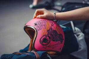 Ein Motorradhelm für Kinder