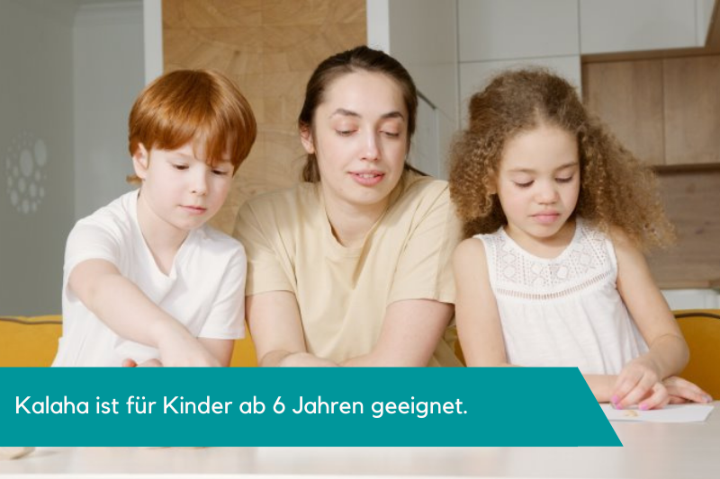 Kinder spielen Kalaha